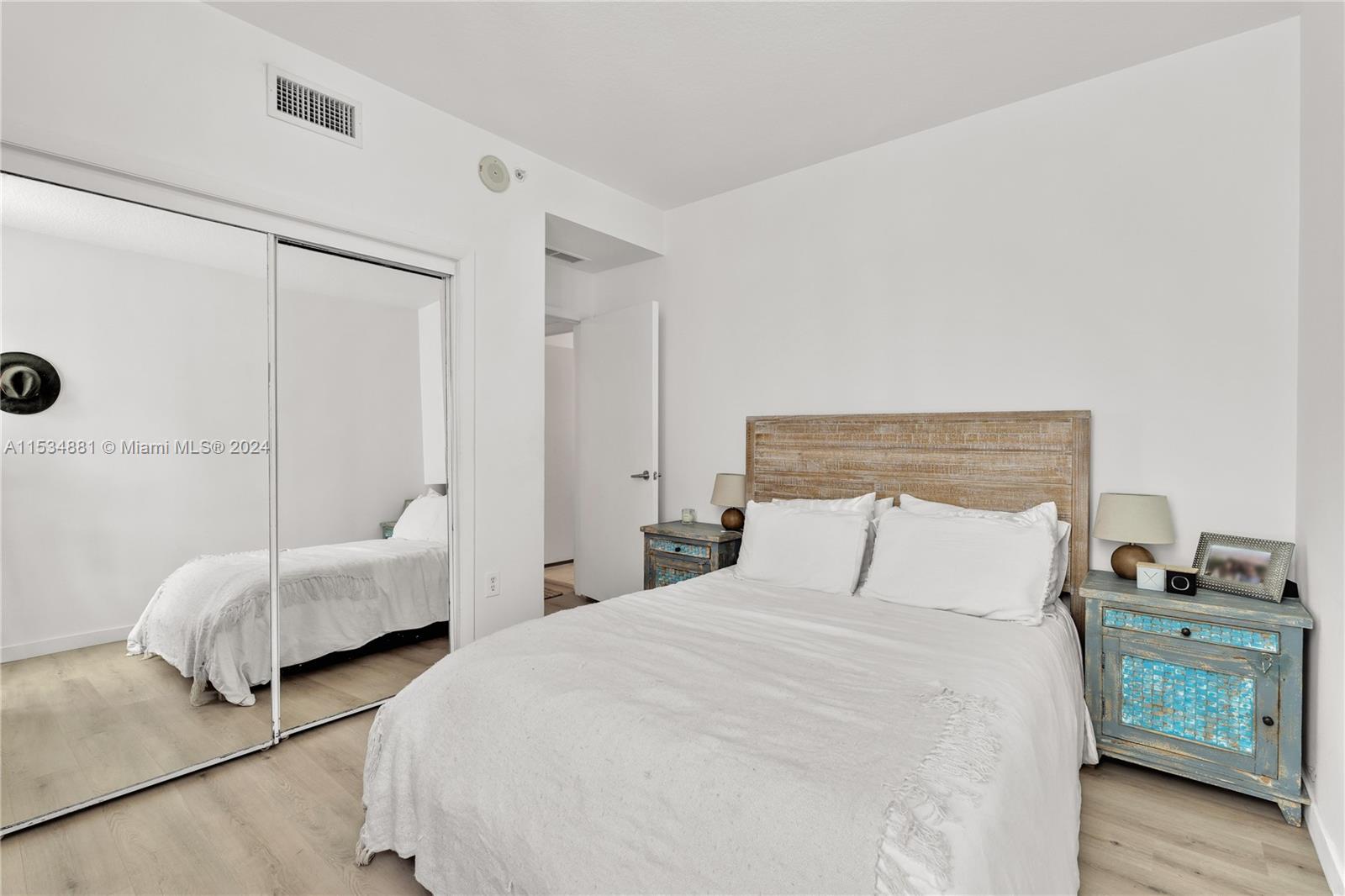 1900 N Bayshore Dr 2003, Miami, Florida 33132, 1 Bedroom Bedrooms, ,1 BathroomBathrooms,Residential,For Sale,1900 N Bayshore Dr 2003,A11534881