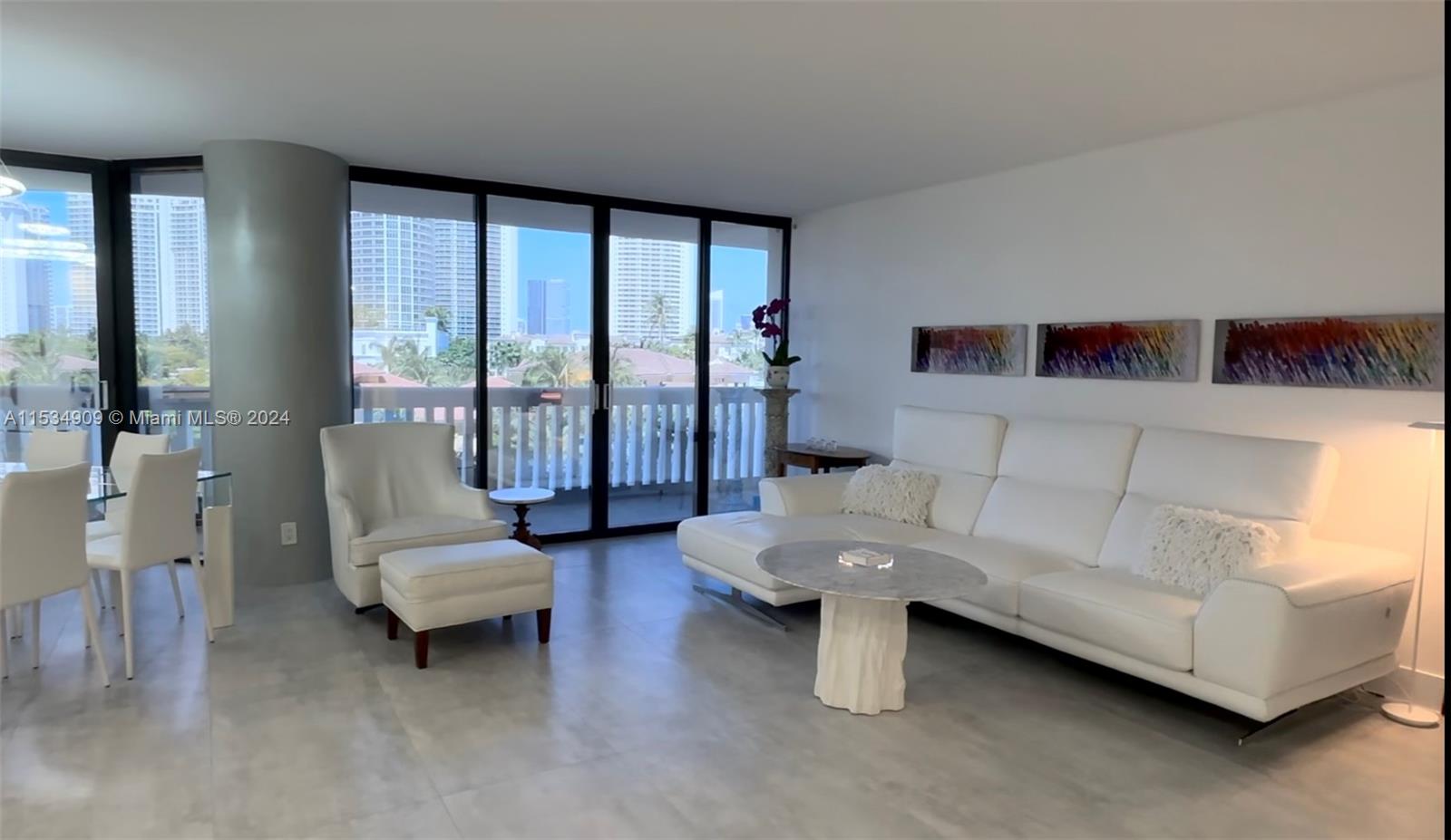 1000 Island Blvd, Aventura, FL, 33160 United States, 3 Bedrooms Bedrooms, ,2 BathroomsBathrooms,Residential,For Sale,Island Blvd,A11534909