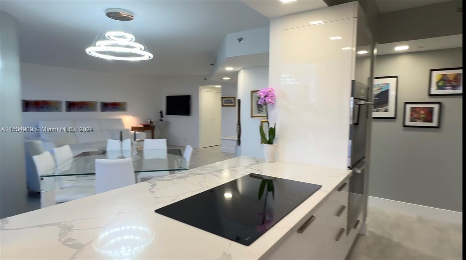 1000 Island Blvd, Aventura, FL, 33160 United States, 3 Bedrooms Bedrooms, ,2 BathroomsBathrooms,Residential,For Sale,Island Blvd,A11534909