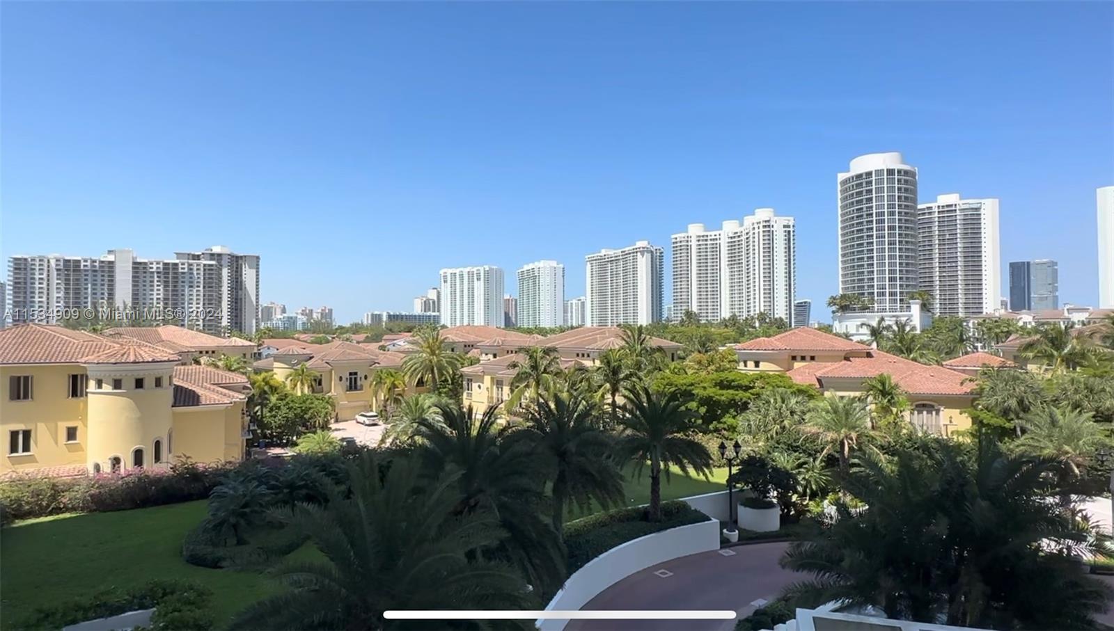 1000 Island Blvd, Aventura, FL, 33160 United States, 3 Bedrooms Bedrooms, ,2 BathroomsBathrooms,Residential,For Sale,Island Blvd,A11534909