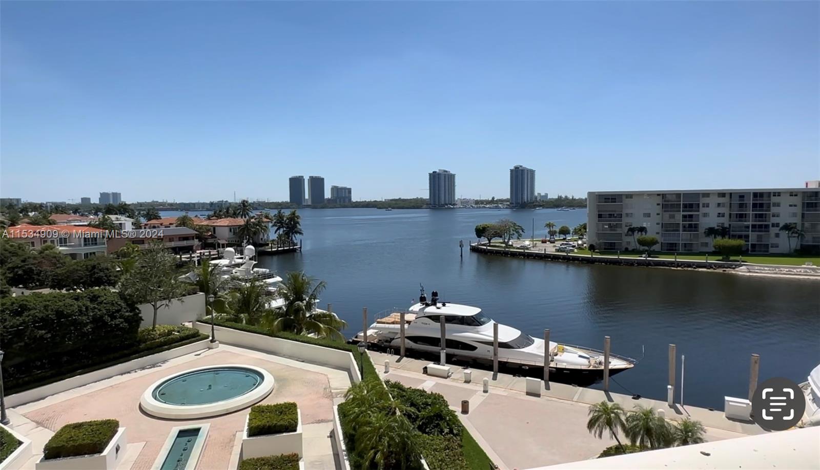 1000 Island Blvd, Aventura, FL, 33160 United States, 3 Bedrooms Bedrooms, ,2 BathroomsBathrooms,Residential,For Sale,Island Blvd,A11534909