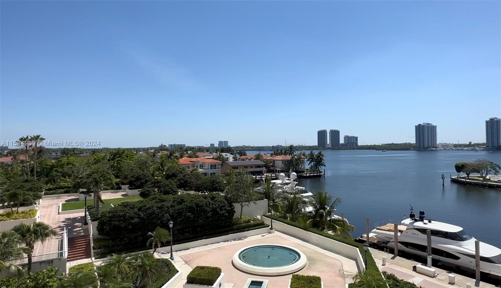 1000 Island Blvd, Aventura, FL, 33160 United States, 3 Bedrooms Bedrooms, ,2 BathroomsBathrooms,Residential,For Sale,Island Blvd,A11534909