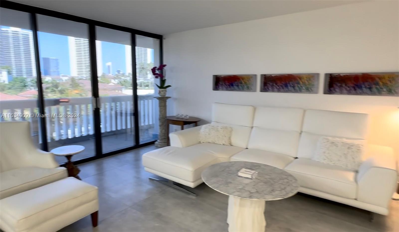 1000 Island Blvd, Aventura, FL, 33160 United States, 3 Bedrooms Bedrooms, ,2 BathroomsBathrooms,Residential,For Sale,Island Blvd,A11534909