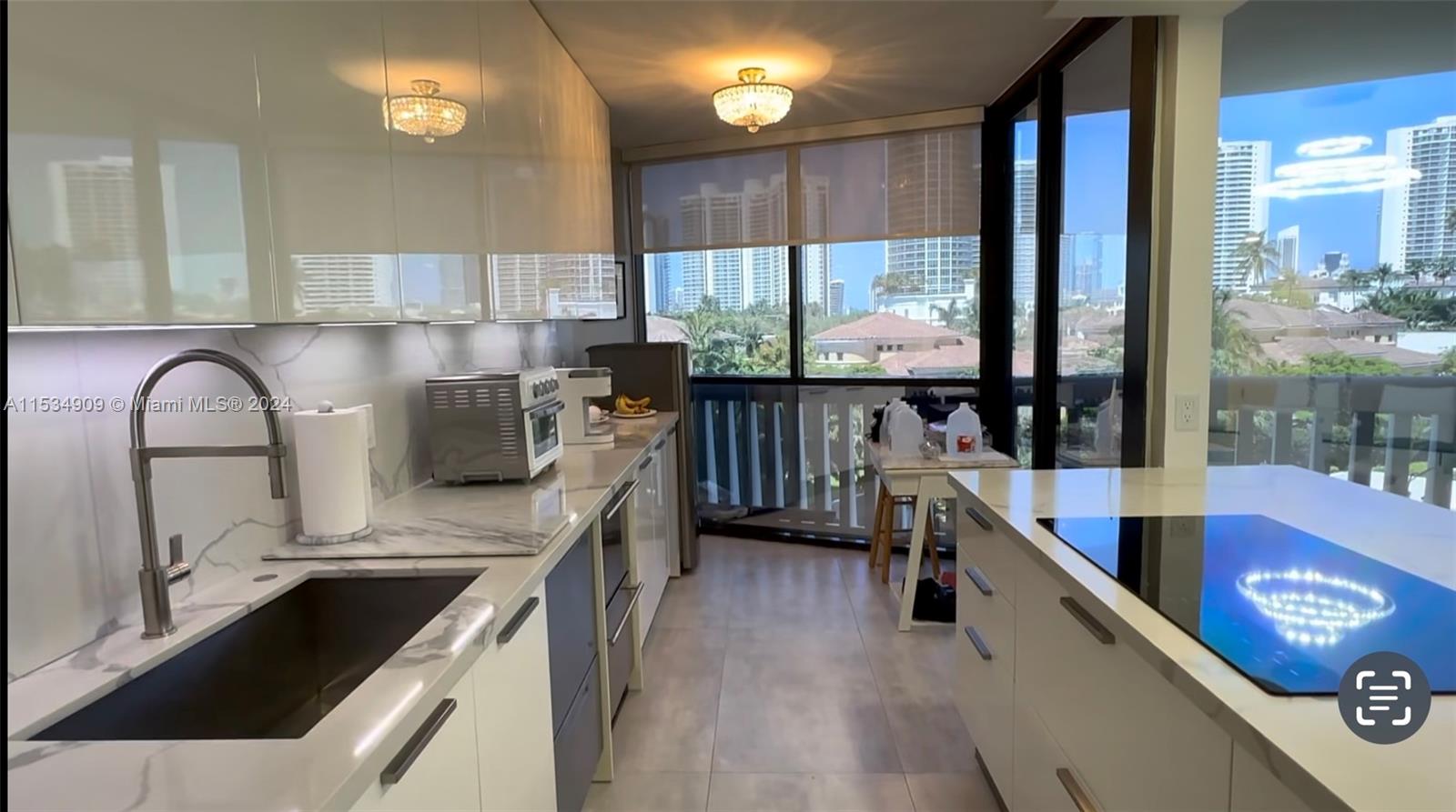 1000 Island Blvd, Aventura, FL, 33160 United States, 3 Bedrooms Bedrooms, ,2 BathroomsBathrooms,Residential,For Sale,Island Blvd,A11534909