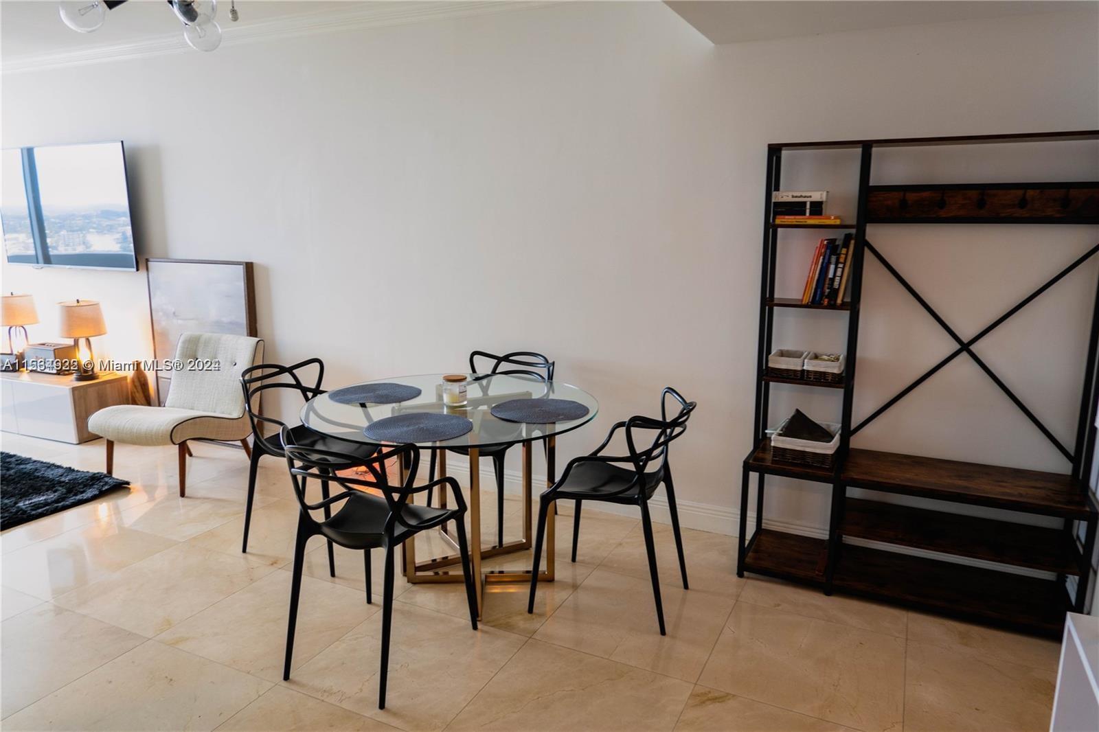 6365 Collins Ave 2710, Miami Beach, Florida 33141, 1 Bedroom Bedrooms, ,1 BathroomBathrooms,Residentiallease,For Rent,6365 Collins Ave 2710,A11534922