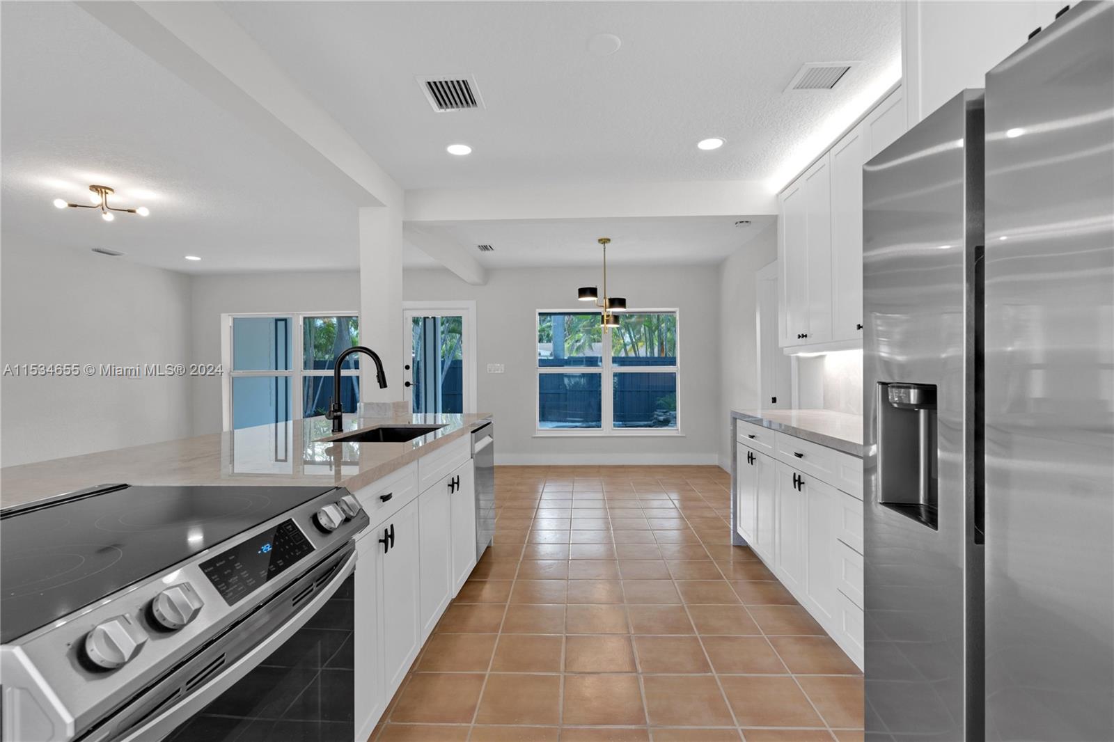 832 NE 19th Ter, Fort Lauderdale, Florida 33304, 3 Bedrooms Bedrooms, ,3 BathroomsBathrooms,Residential,For Sale,832 NE 19th Ter,A11534655