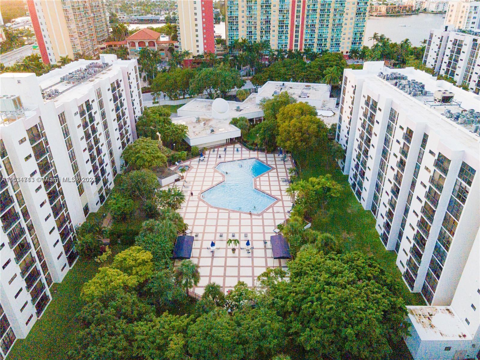 16919 Bay Rd, Sunny Isles Beach, FL, 33160 United States, 1 Bedroom Bedrooms, ,1 BathroomBathrooms,Residential,For Sale,Bay Rd,A11534713