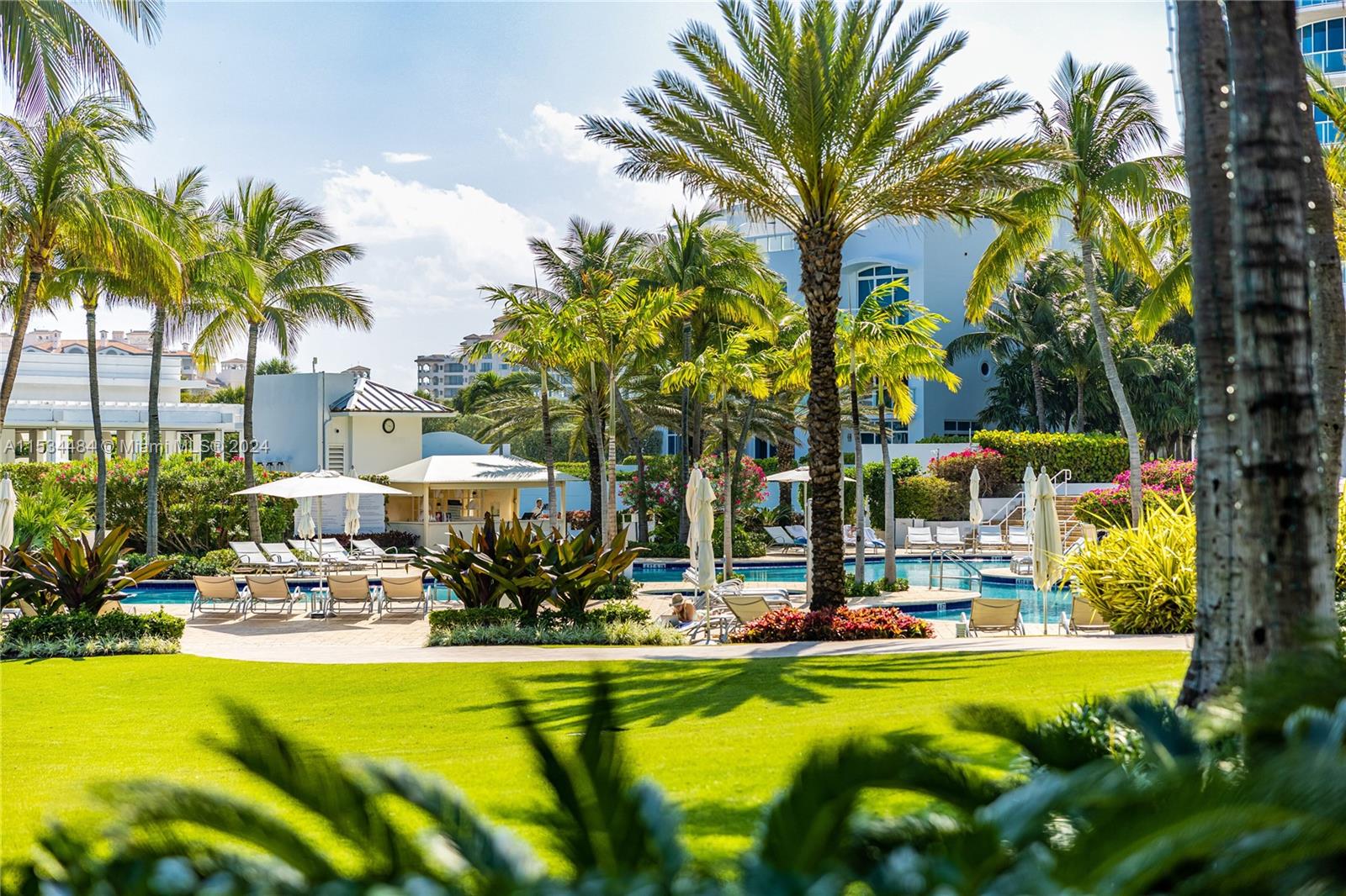 50 S Pointe Dr 613, Miami Beach, Florida 33139, 1 Bedroom Bedrooms, ,1 BathroomBathrooms,Residentiallease,For Rent,50 S Pointe Dr 613,A11534484