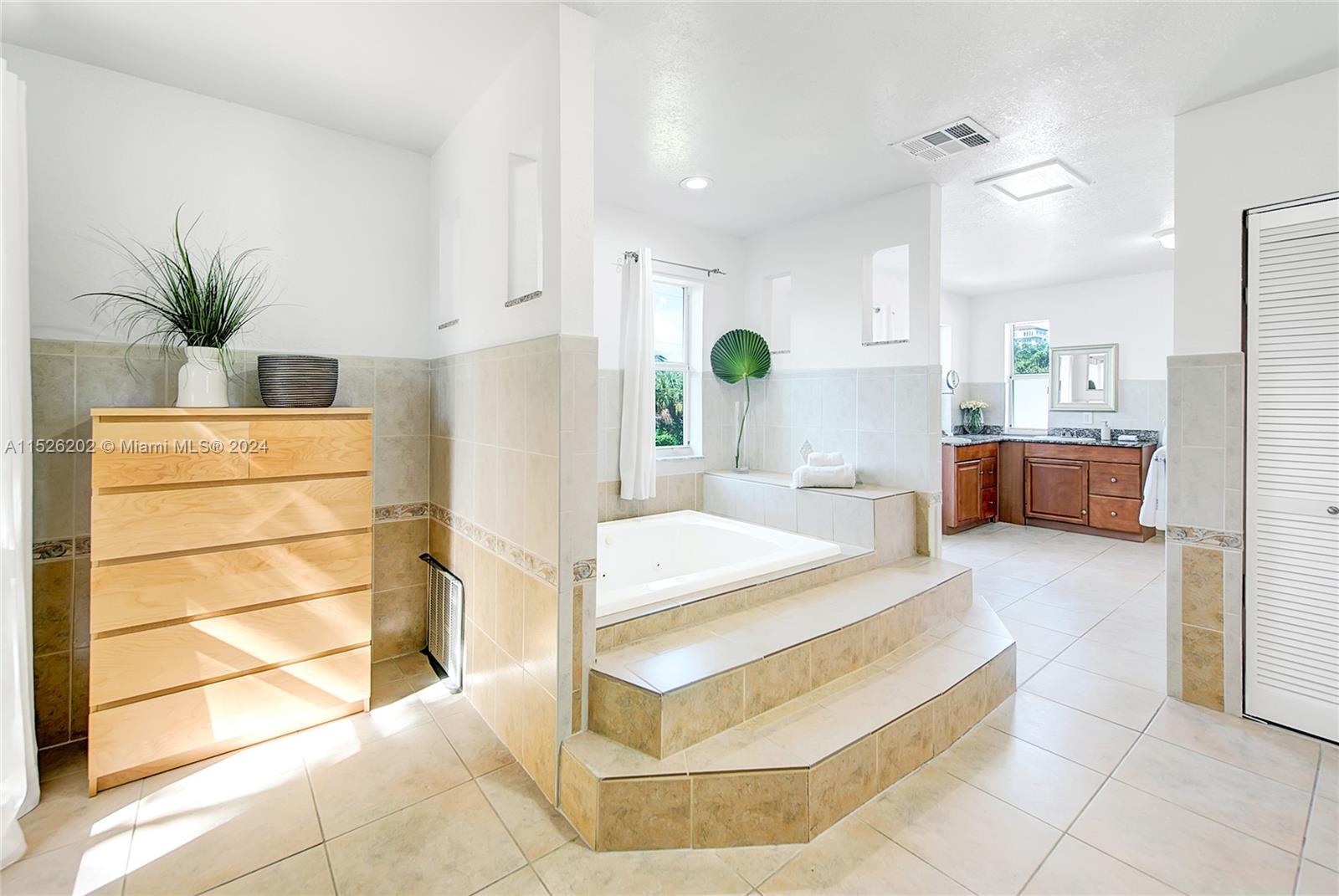 100 26th Rd, Miami, FL, 33129 United States, 5 Bedrooms Bedrooms, ,5 BathroomsBathrooms,Residential,For Sale,26th Rd,A11526202