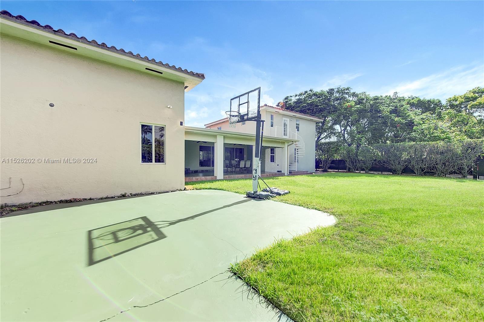 100 26th Rd, Miami, FL, 33129 United States, 5 Bedrooms Bedrooms, ,5 BathroomsBathrooms,Residential,For Sale,26th Rd,A11526202