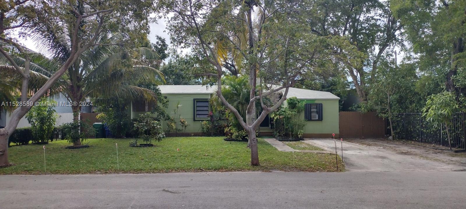 Miami, Florida 33137, 2 Bedrooms Bedrooms, ,1 BathroomBathrooms,Residential,For Sale,A11528589