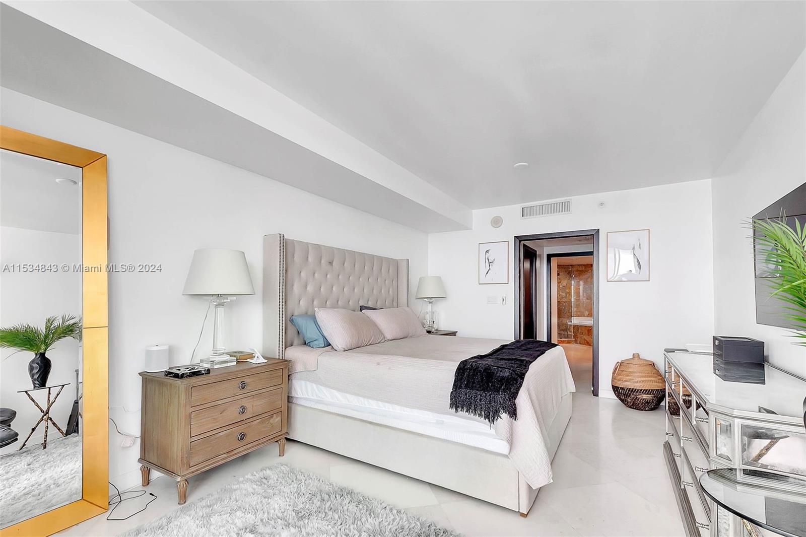 7928 East Dr 1804, North Bay Village, Florida 33141, 4 Bedrooms Bedrooms, ,3 BathroomsBathrooms,Residentiallease,For Rent,7928 East Dr 1804,A11534843