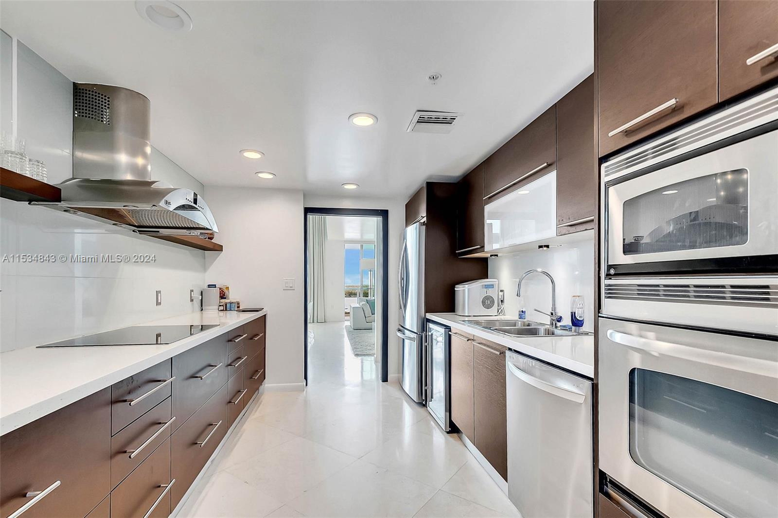 7928 East Dr 1804, North Bay Village, Florida 33141, 4 Bedrooms Bedrooms, ,3 BathroomsBathrooms,Residentiallease,For Rent,7928 East Dr 1804,A11534843