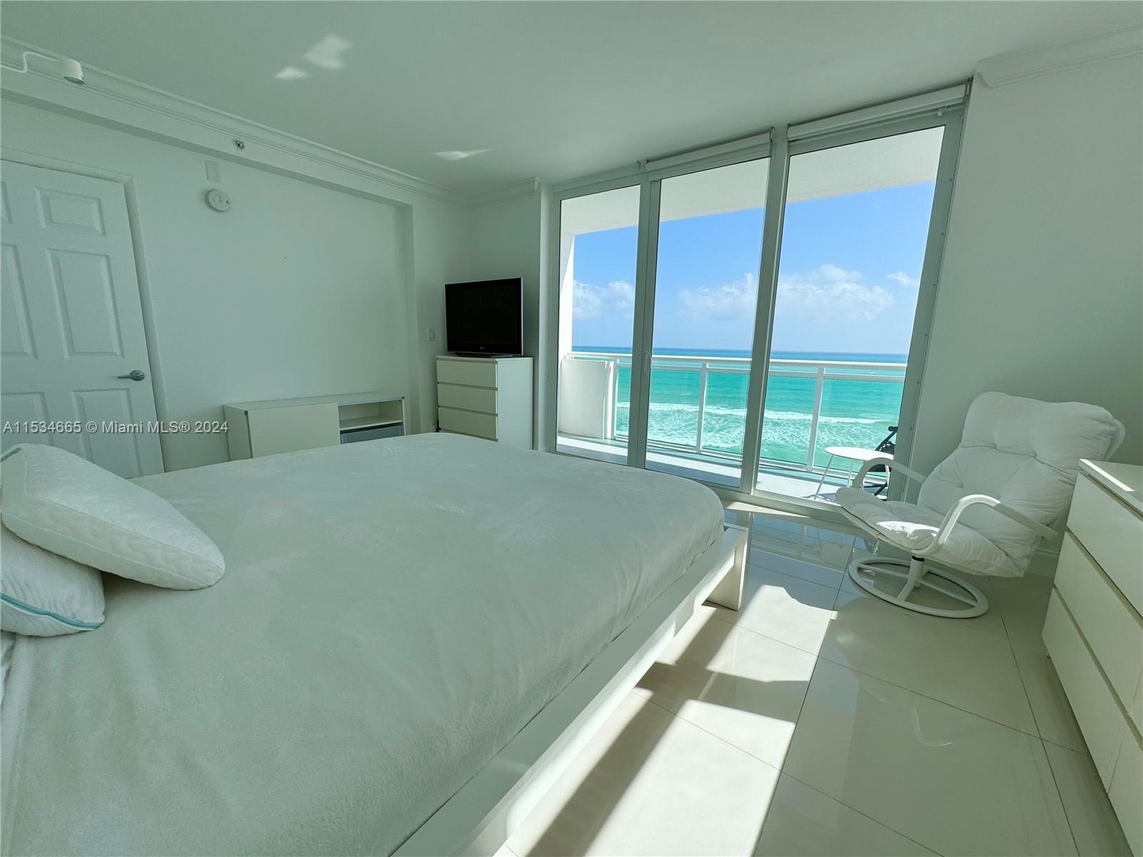 3001 S Ocean Dr 1111, Hollywood, Florida 33019, 2 Bedrooms Bedrooms, ,2 BathroomsBathrooms,Residential,For Sale,3001 S Ocean Dr 1111,A11534665