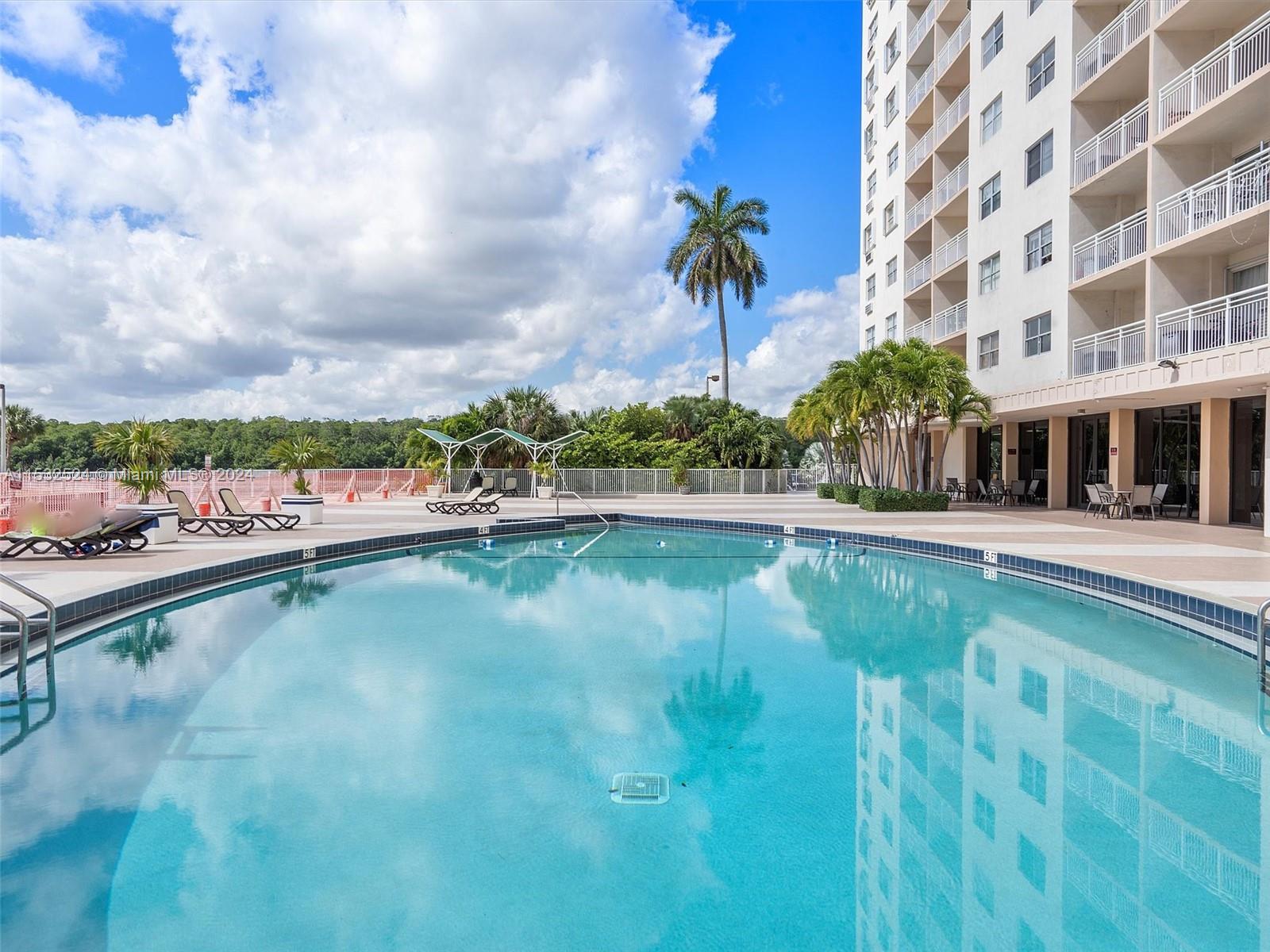 400 Kings Point Dr, Sunny Isles Beach, FL, 33160 United States, 1 Bedroom Bedrooms, ,1 BathroomBathrooms,Residential,For Sale,Kings Point Dr,A11532524