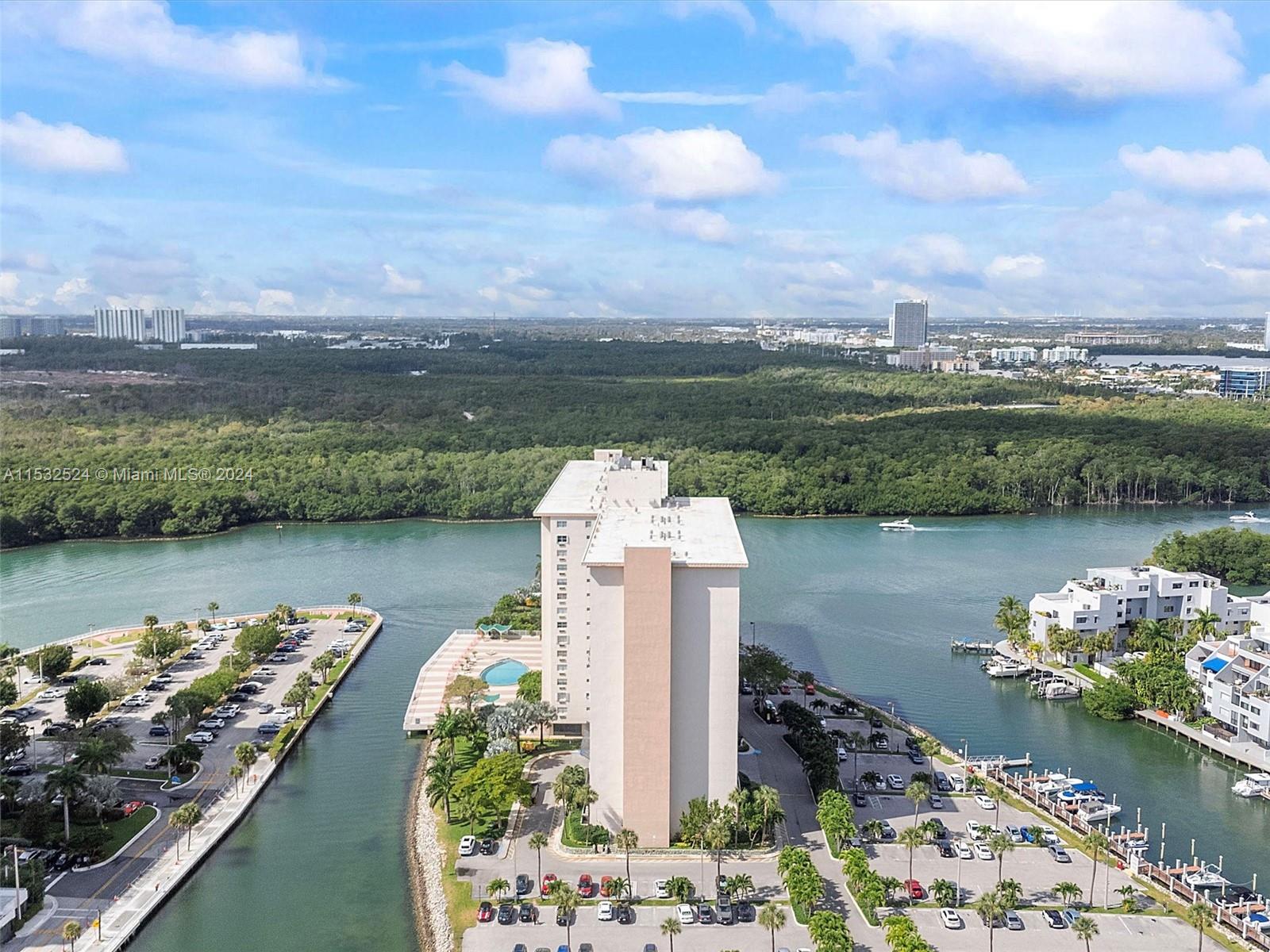 400 Kings Point Dr, Sunny Isles Beach, FL, 33160 United States, 1 Bedroom Bedrooms, ,1 BathroomBathrooms,Residential,For Sale,Kings Point Dr,A11532524