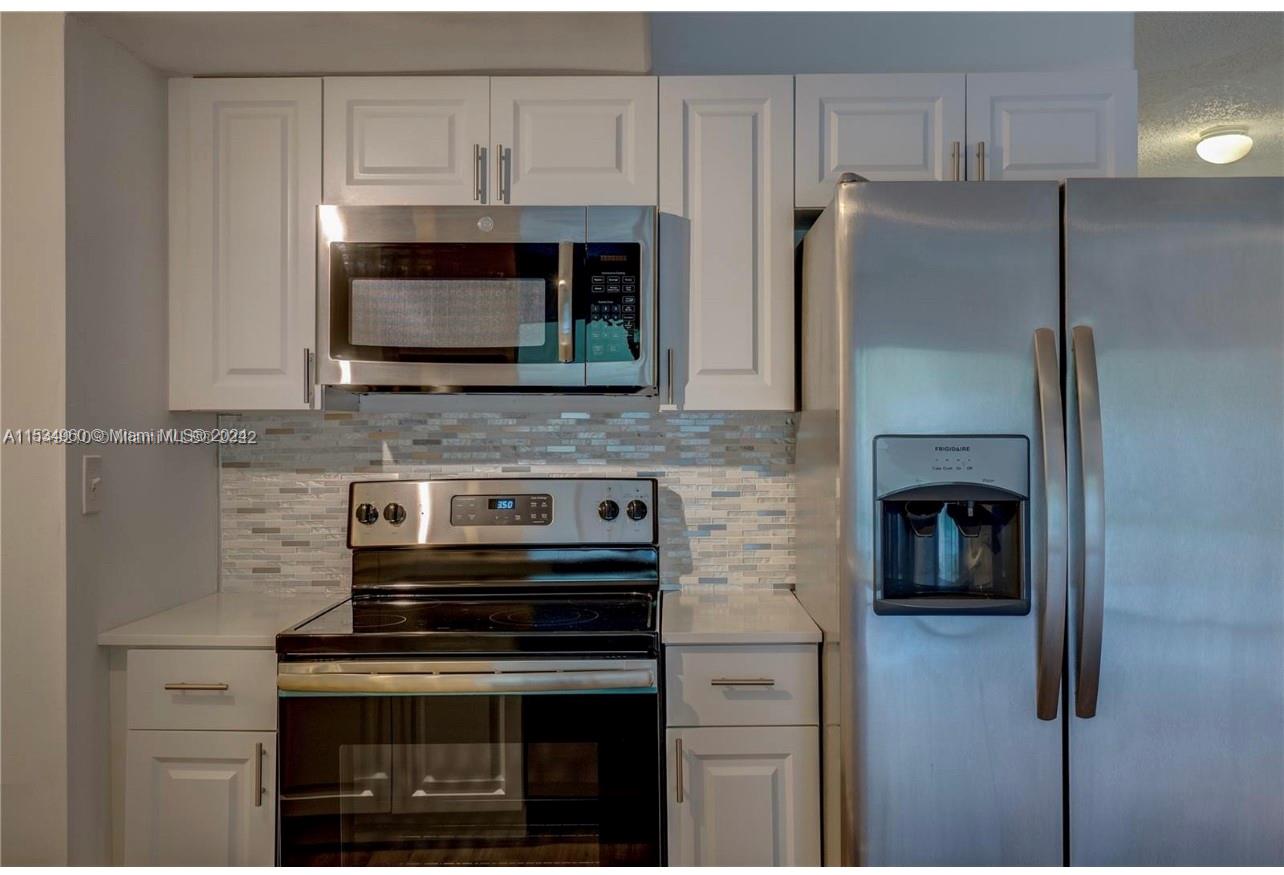 9371 Fontainebleau Blvd I104, Miami, Florida 33172, 2 Bedrooms Bedrooms, ,2 BathroomsBathrooms,Residentiallease,For Rent,9371 Fontainebleau Blvd I104,A11534960