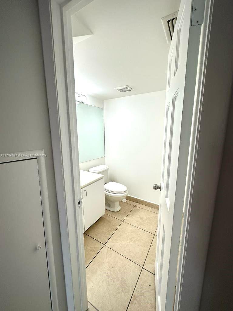 3745 NE 171st St 28, North Miami Beach, Florida 33160, 2 Bedrooms Bedrooms, ,2 BathroomsBathrooms,Residentiallease,For Rent,3745 NE 171st St 28,A11534942