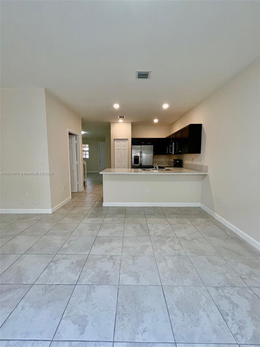 146 SE 34th Ter 146, Homestead, Florida 33033, 3 Bedrooms Bedrooms, ,2 BathroomsBathrooms,Residentiallease,For Rent,146 SE 34th Ter 146,A11534970