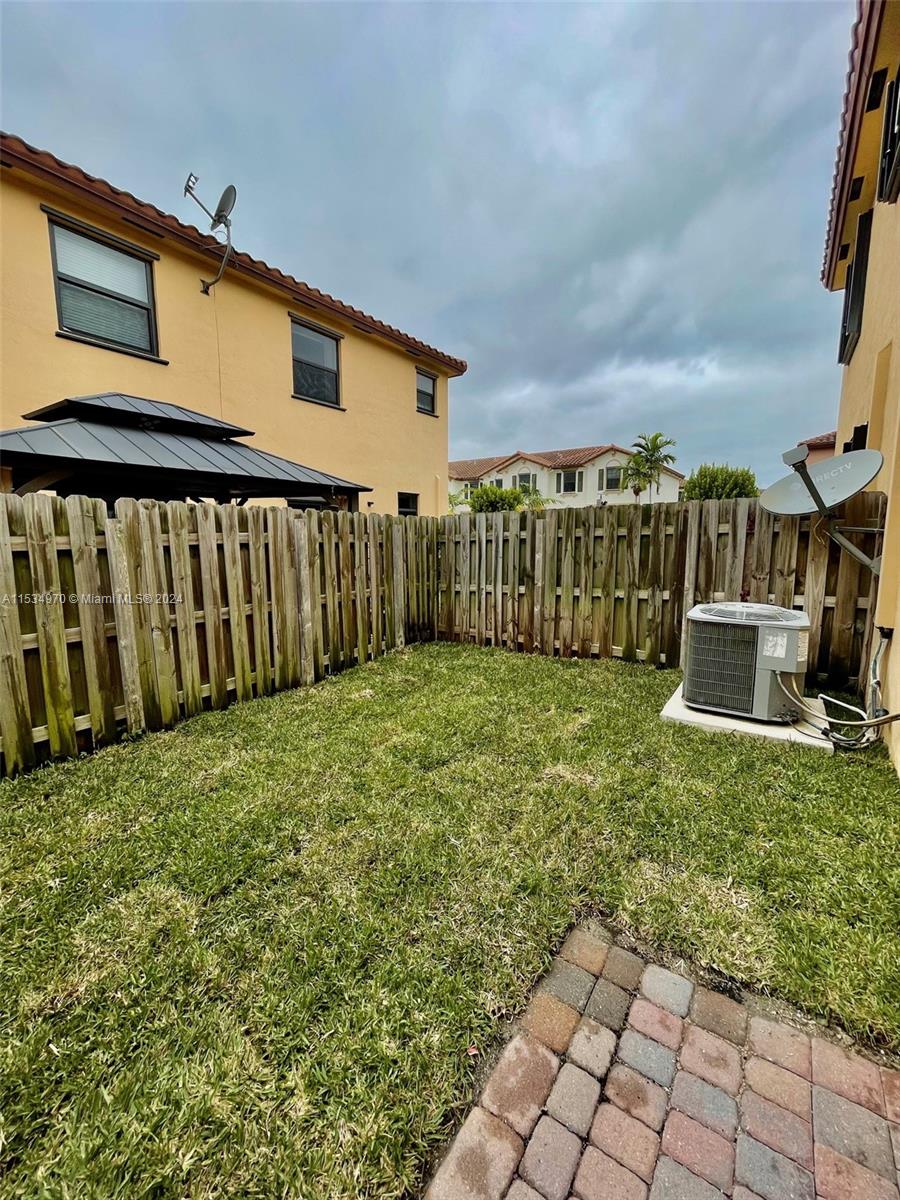 146 SE 34th Ter 146, Homestead, Florida 33033, 3 Bedrooms Bedrooms, ,2 BathroomsBathrooms,Residentiallease,For Rent,146 SE 34th Ter 146,A11534970