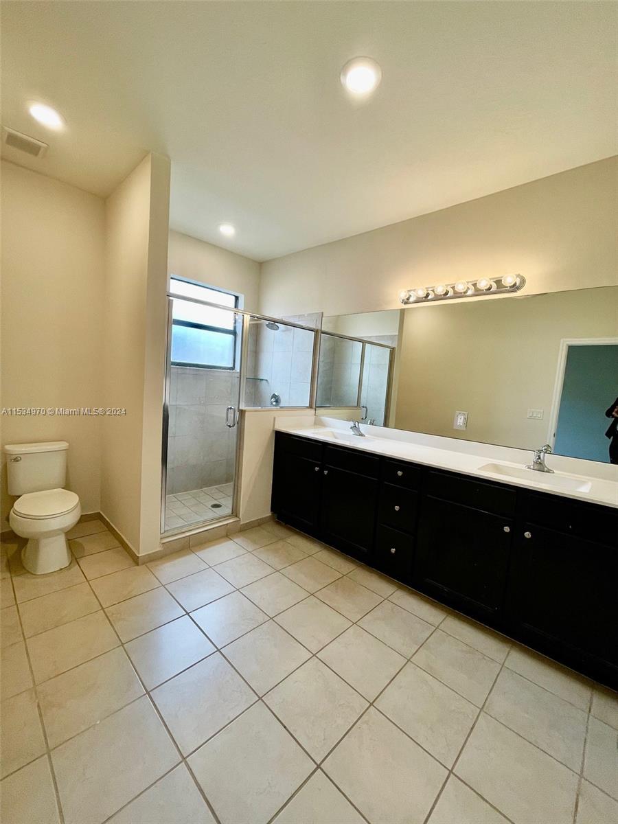 146 SE 34th Ter 146, Homestead, Florida 33033, 3 Bedrooms Bedrooms, ,2 BathroomsBathrooms,Residentiallease,For Rent,146 SE 34th Ter 146,A11534970
