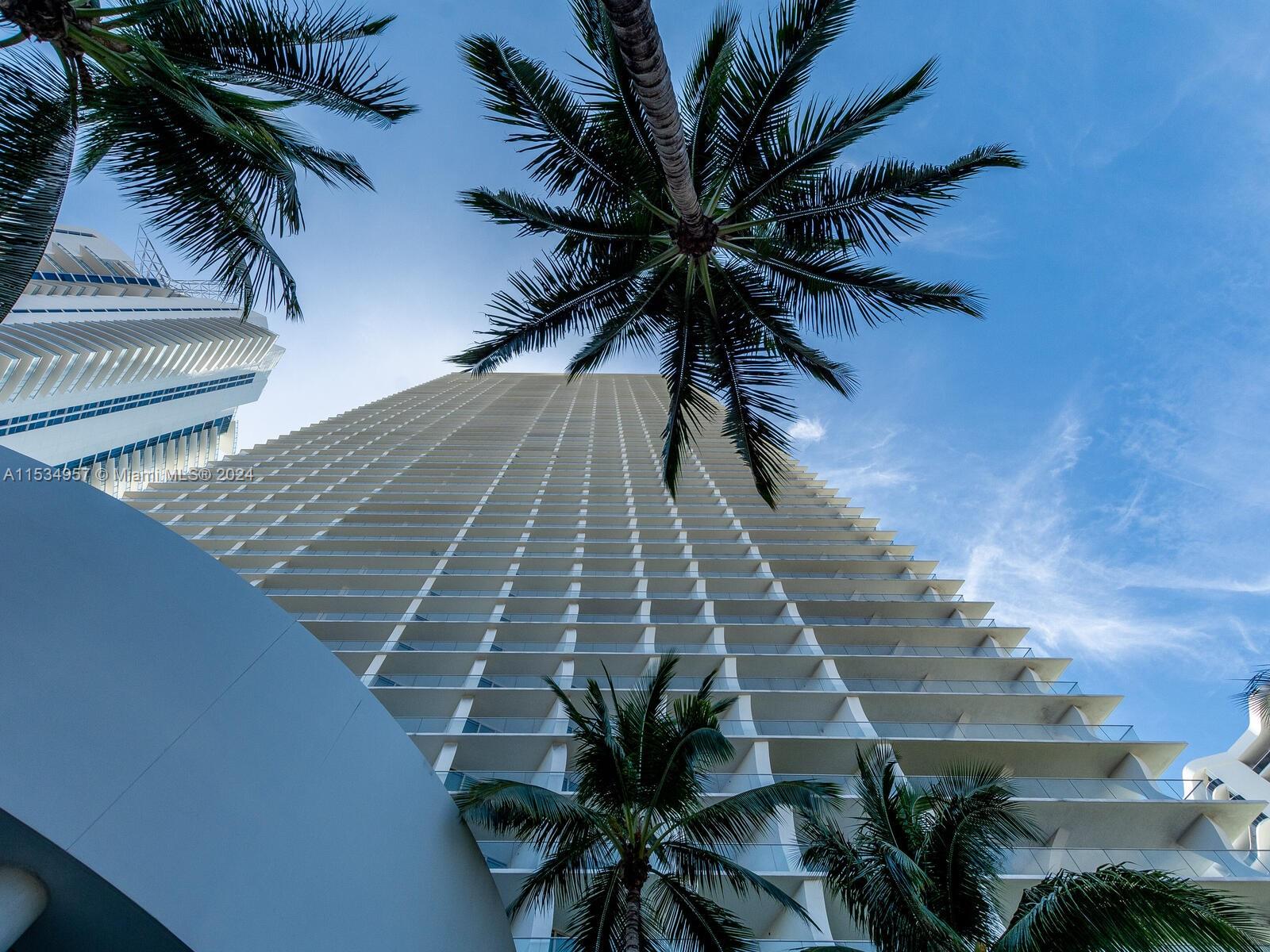 16901 Collins Ave 703, Sunny Isles Beach, Florida 33160, 3 Bedrooms Bedrooms, ,4 BathroomsBathrooms,Residentiallease,For Rent,16901 Collins Ave 703,A11534957