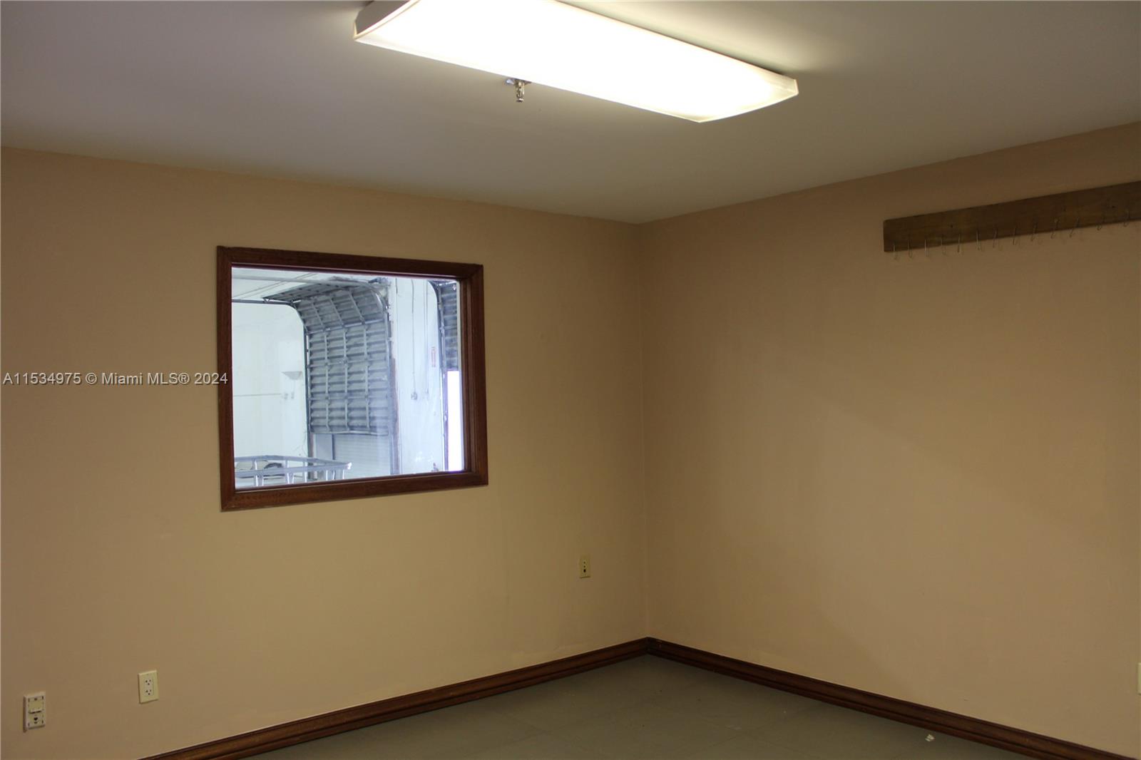 1950 NW 70th Ave, Miami, Florida 33126, ,Commerciallease,For Rent,1950 NW 70th Ave,A11534975