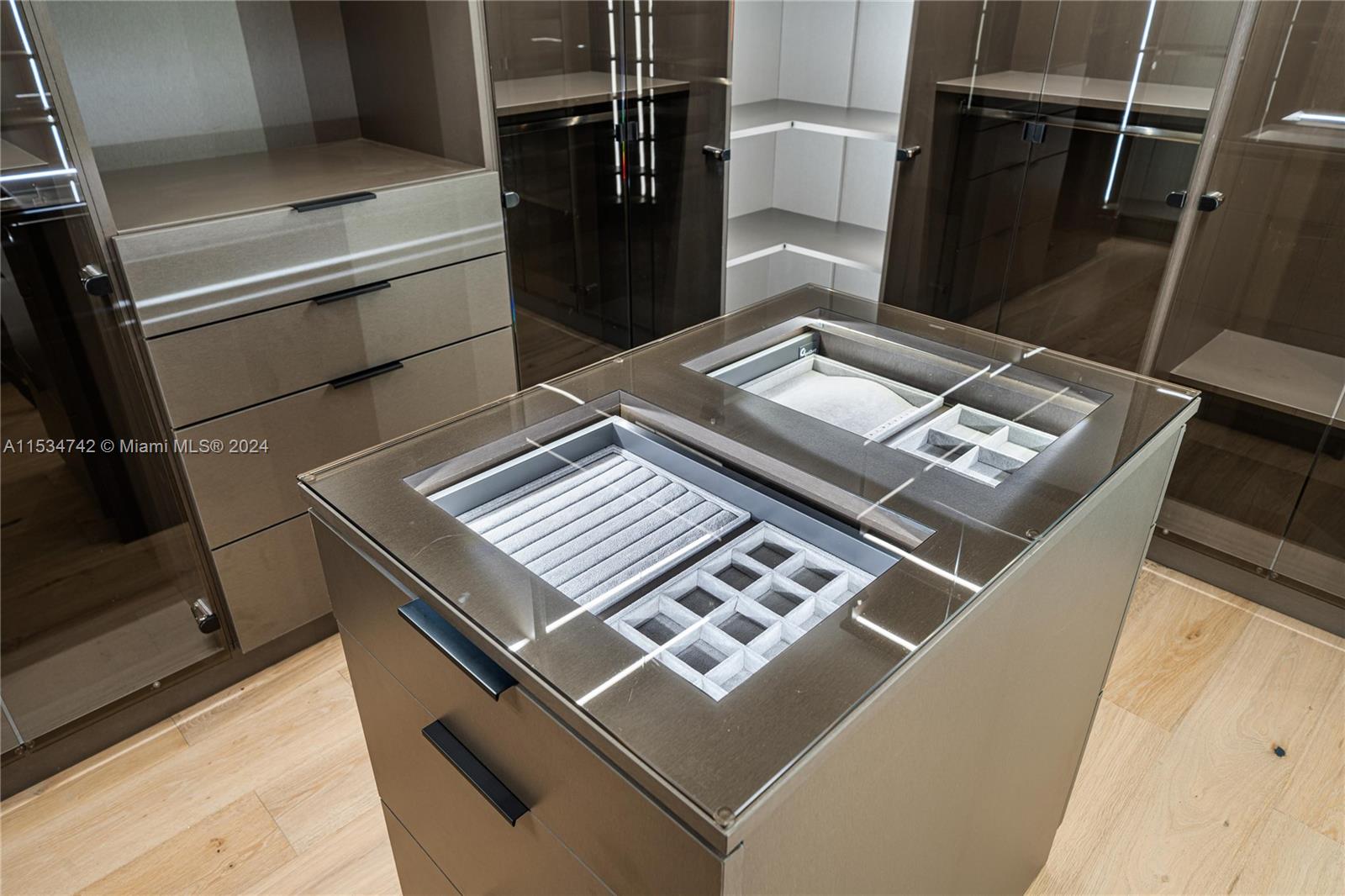 1215 Malaga Ave, Coral Gables, FL, 33134 United States, 4 Bedrooms Bedrooms, ,3 BathroomsBathrooms,Residential,For Sale,Malaga Ave,A11534742