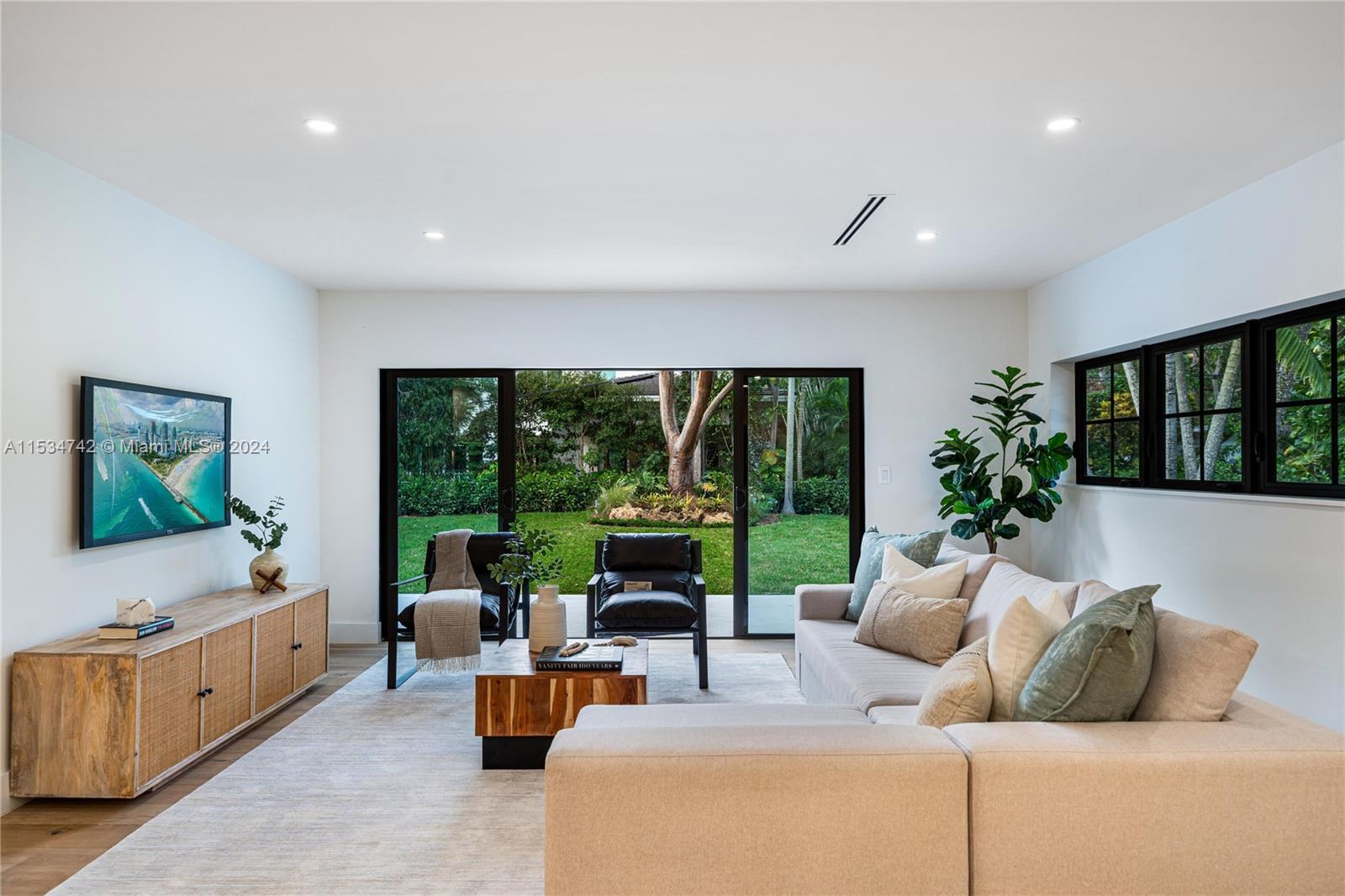 1215 Malaga Ave, Coral Gables, FL, 33134 United States, 4 Bedrooms Bedrooms, ,3 BathroomsBathrooms,Residential,For Sale,Malaga Ave,A11534742