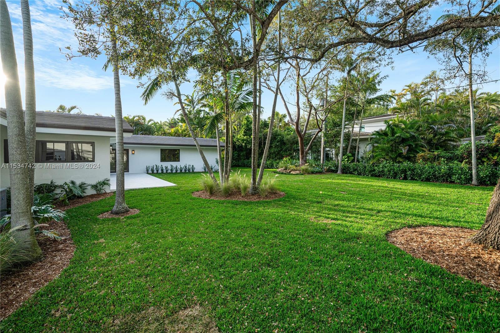 1215 Malaga Ave, Coral Gables, FL, 33134 United States, 4 Bedrooms Bedrooms, ,3 BathroomsBathrooms,Residential,For Sale,Malaga Ave,A11534742