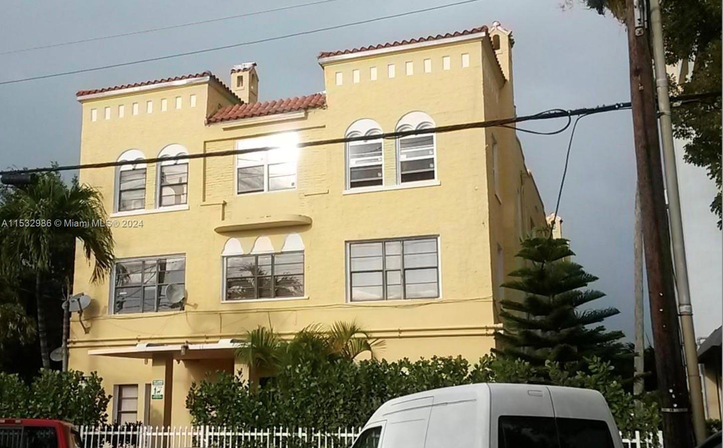 7149 Bay Dr 15, Miami Beach, Florida 33141, 2 Bedrooms Bedrooms, ,1 BathroomBathrooms,Residentiallease,For Rent,7149 Bay Dr 15,A11532986