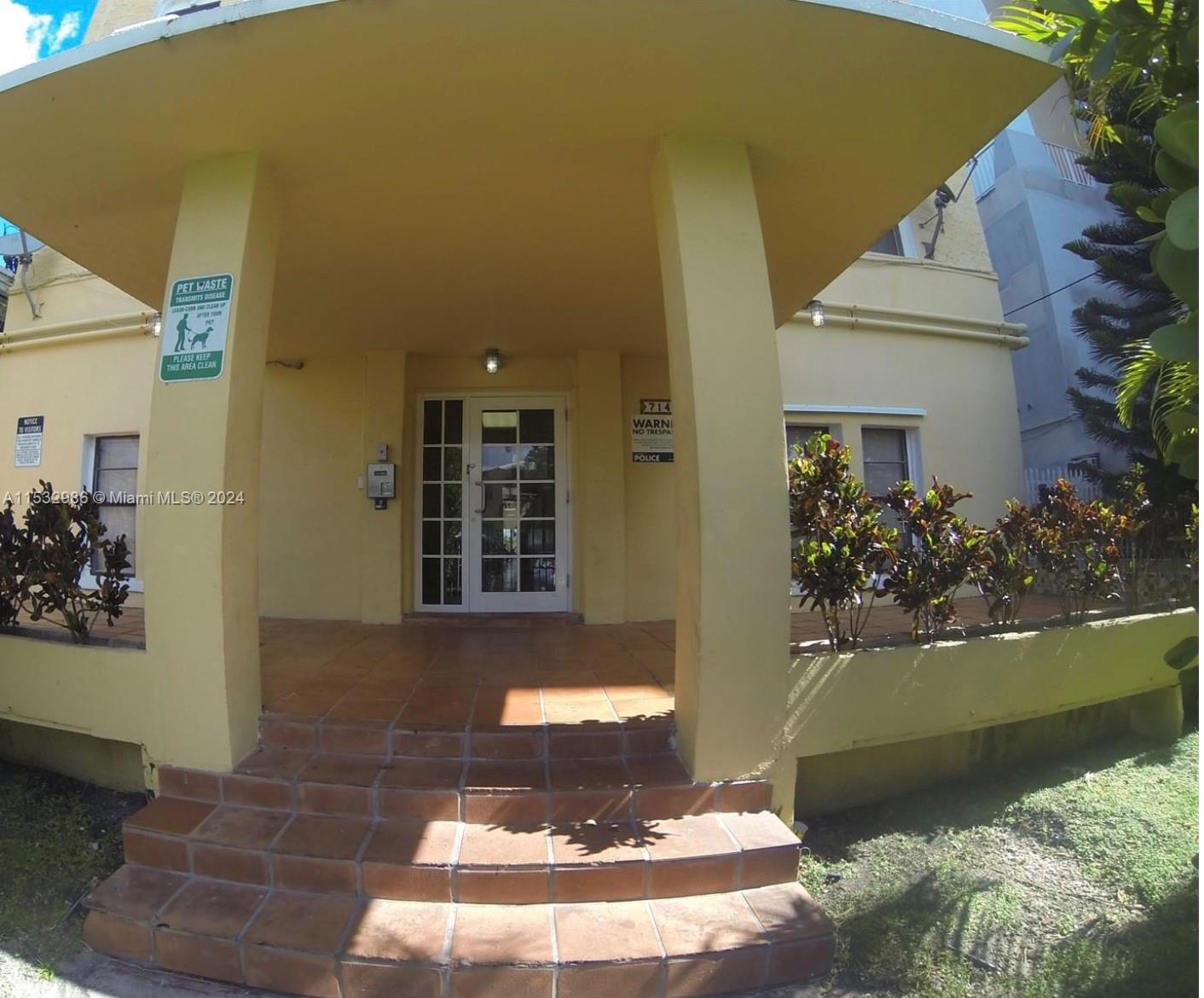 7149 Bay Dr 15, Miami Beach, Florida 33141, 2 Bedrooms Bedrooms, ,1 BathroomBathrooms,Residentiallease,For Rent,7149 Bay Dr 15,A11532986