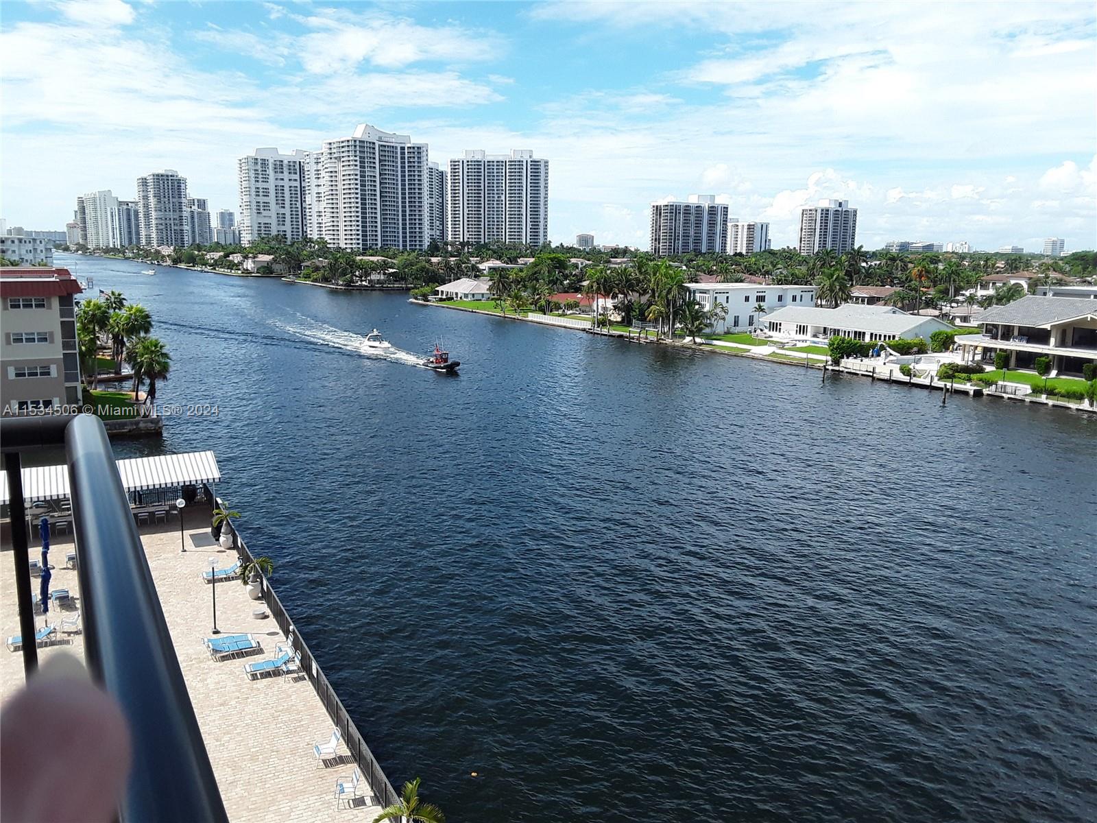 2017 S Ocean Dr 209, Hallandale Beach, Florida 33009, 2 Bedrooms Bedrooms, ,2 BathroomsBathrooms,Residentiallease,For Rent,2017 S Ocean Dr 209,A11534506