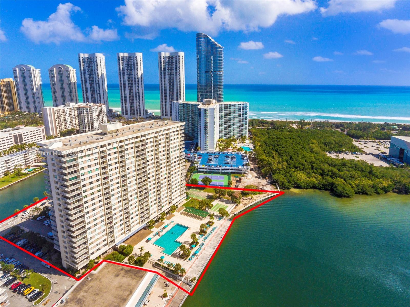 300 Bayview Dr, Sunny Isles Beach, FL, 33160 United States, 2 Bedrooms Bedrooms, ,2 BathroomsBathrooms,Residential,For Sale,Bayview Dr,A11535011