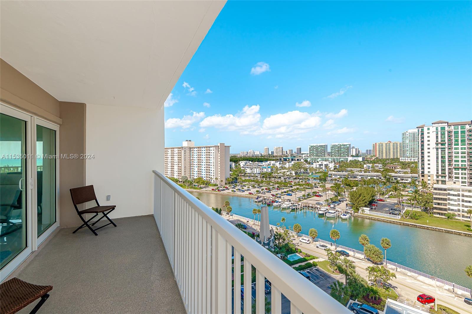 300 Bayview Dr, Sunny Isles Beach, FL, 33160 United States, 2 Bedrooms Bedrooms, ,2 BathroomsBathrooms,Residential,For Sale,Bayview Dr,A11535011