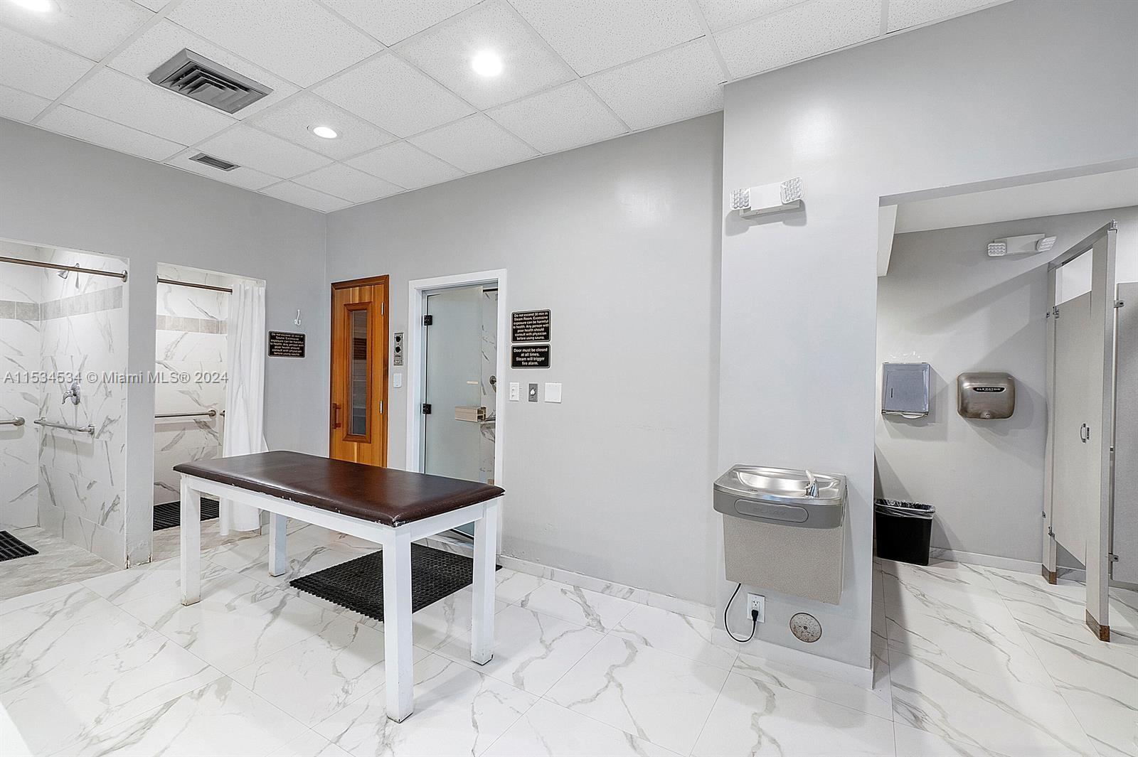 2751 S Ocean Dr 1706S, Hollywood, Florida 33019, 2 Bedrooms Bedrooms, ,2 BathroomsBathrooms,Residential,For Sale,2751 S Ocean Dr 1706S,A11534534