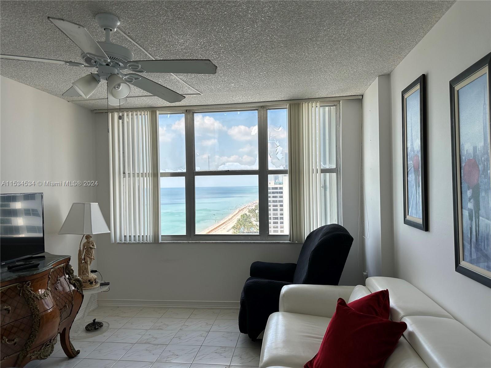 2751 S Ocean Dr 1706S, Hollywood, Florida 33019, 2 Bedrooms Bedrooms, ,2 BathroomsBathrooms,Residential,For Sale,2751 S Ocean Dr 1706S,A11534534