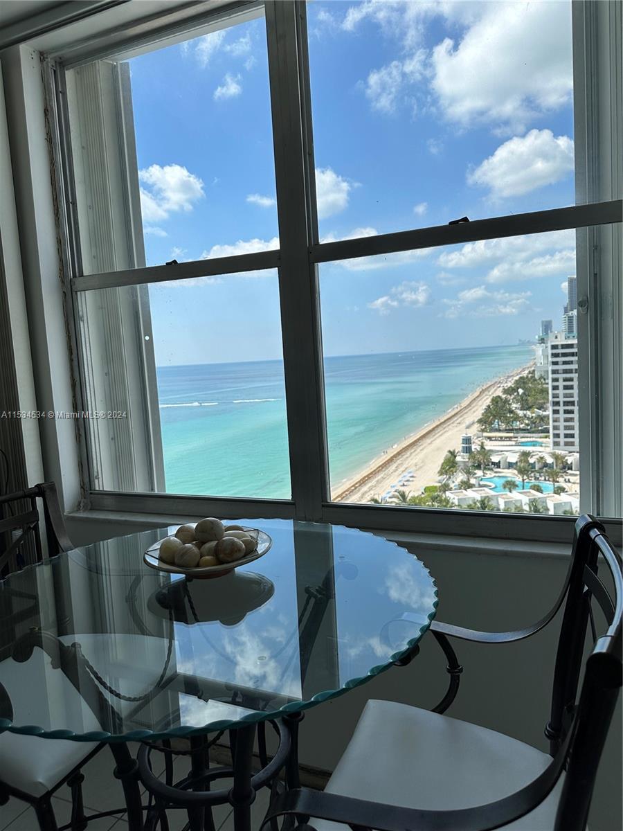 2751 S Ocean Dr 1706S, Hollywood, Florida 33019, 2 Bedrooms Bedrooms, ,2 BathroomsBathrooms,Residential,For Sale,2751 S Ocean Dr 1706S,A11534534