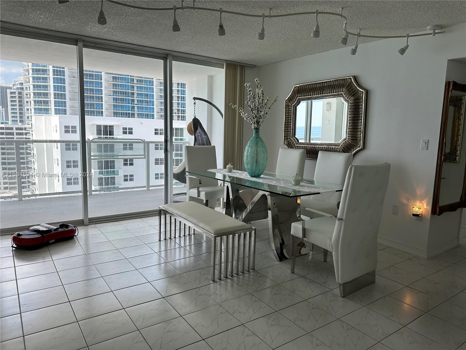 2751 S Ocean Dr 1706S, Hollywood, Florida 33019, 2 Bedrooms Bedrooms, ,2 BathroomsBathrooms,Residential,For Sale,2751 S Ocean Dr 1706S,A11534534