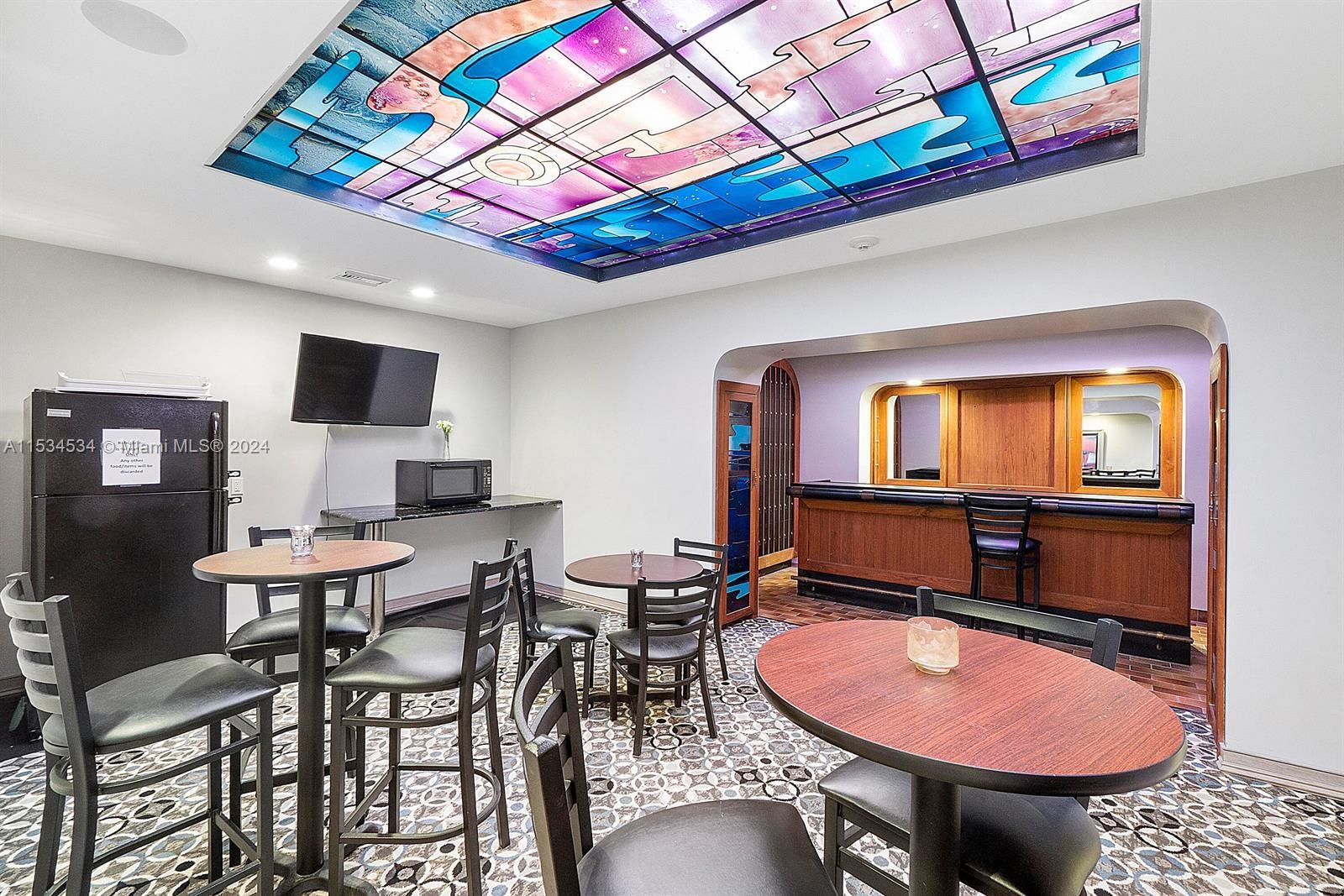 2751 S Ocean Dr 1706S, Hollywood, Florida 33019, 2 Bedrooms Bedrooms, ,2 BathroomsBathrooms,Residential,For Sale,2751 S Ocean Dr 1706S,A11534534