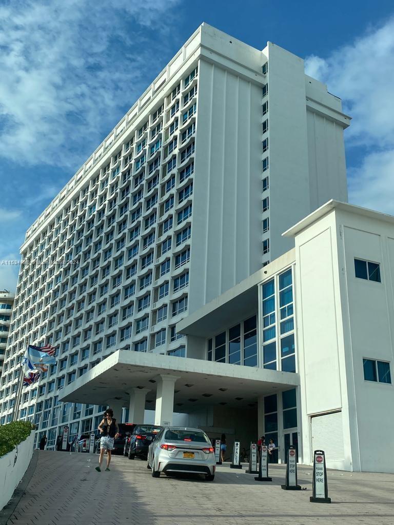 5445 Collins Ave 714, Miami Beach, Florida 33140, ,1 BathroomBathrooms,Residential,For Sale,5445 Collins Ave 714,A11534998