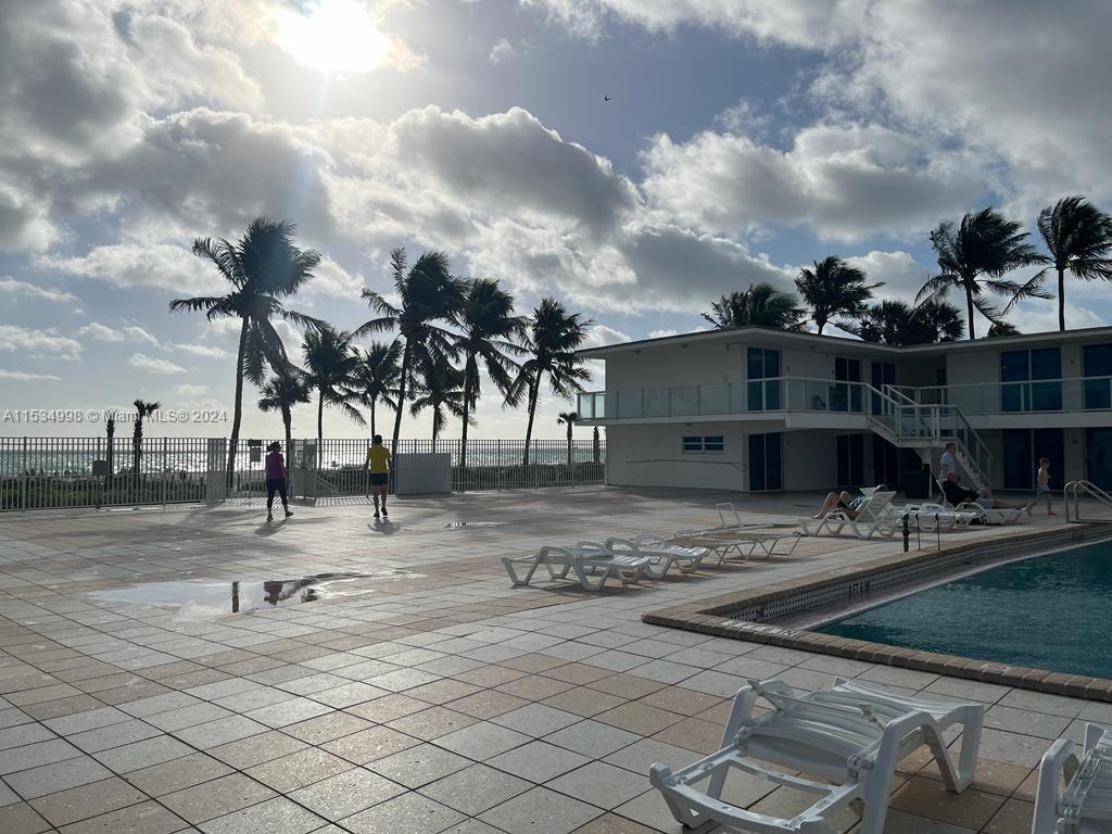 5445 Collins Ave 714, Miami Beach, Florida 33140, ,1 BathroomBathrooms,Residential,For Sale,5445 Collins Ave 714,A11534998