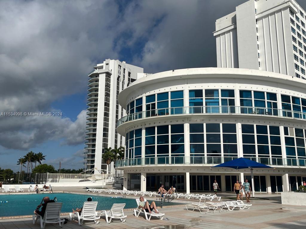 5445 Collins Ave 714, Miami Beach, Florida 33140, ,1 BathroomBathrooms,Residential,For Sale,5445 Collins Ave 714,A11534998