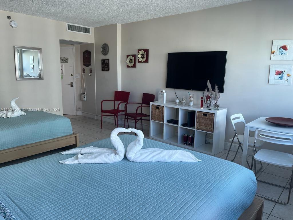 5445 Collins Ave 714, Miami Beach, Florida 33140, ,1 BathroomBathrooms,Residential,For Sale,5445 Collins Ave 714,A11534998