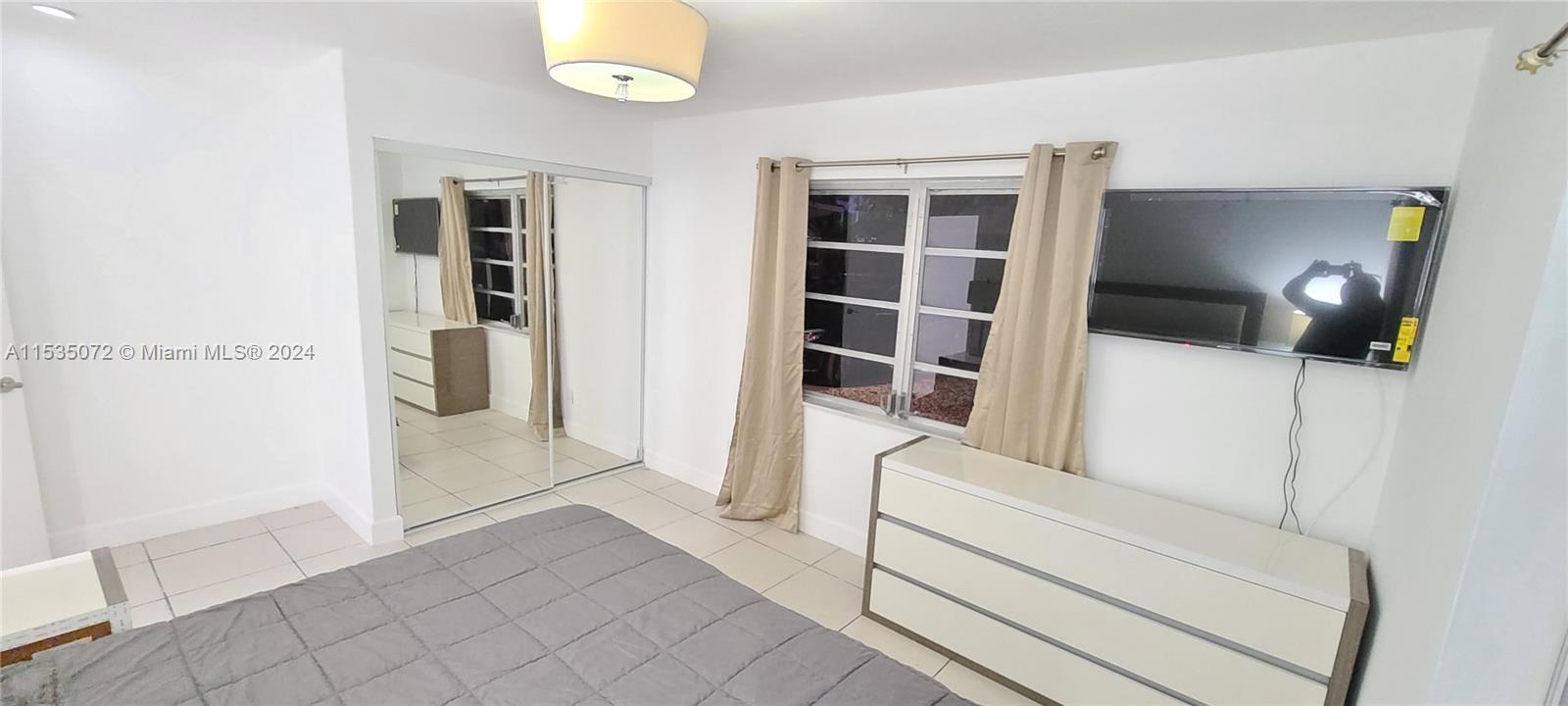 2601 13th Ave, Fort Lauderdale, FL, 33315 United States, 5 Bedrooms Bedrooms, ,2 BathroomsBathrooms,Residential,For Sale,13th Ave,A11535072