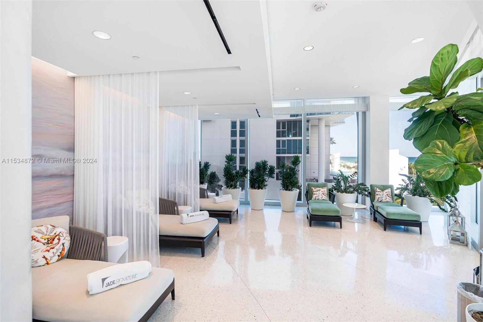 16901 Collins Ave, Sunny Isles Beach, FL, 33160 United States, 2 Bedrooms Bedrooms, ,2 BathroomsBathrooms,Residential,For Sale,Collins Ave,A11534872