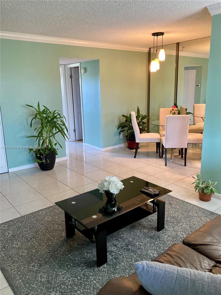 1425 Arthur St 403A, Hollywood, Florida 33020, 1 Bedroom Bedrooms, ,1 BathroomBathrooms,Residential,For Sale,1425 Arthur St 403A,A11535000
