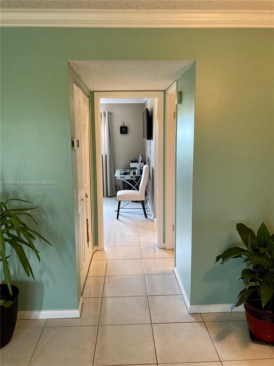 1425 Arthur St 403A, Hollywood, Florida 33020, 1 Bedroom Bedrooms, ,1 BathroomBathrooms,Residential,For Sale,1425 Arthur St 403A,A11535000
