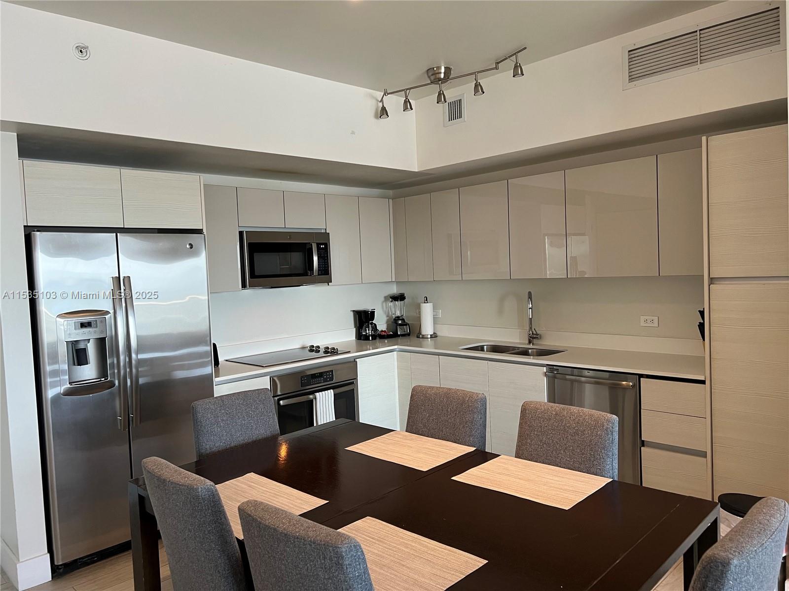 2600 E Hallandale Beach Blvd T3107, Hallandale Beach, Florida 33009, 2 Bedrooms Bedrooms, ,2 BathroomsBathrooms,Residential,For Sale,2600 E Hallandale Beach Blvd T3107,A11535103