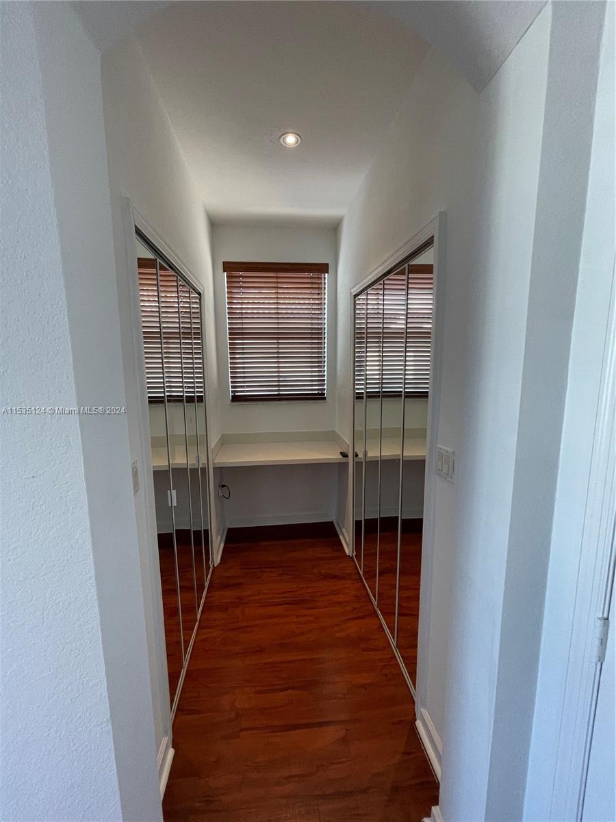 master walking closet